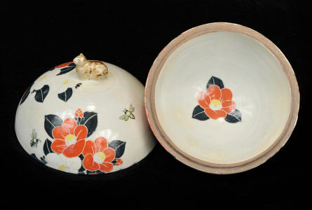 Haruna Nishihata Cat covered bowl
