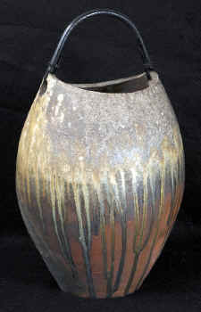 Reiko_Vase1a.jpg (96205 bytes)