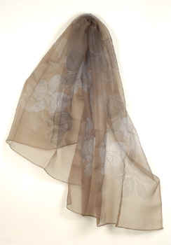 Terada_Shawl33a.jpg (51228 bytes)