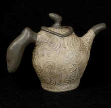 Okumura_Teapot7b.jpg (53698 bytes)